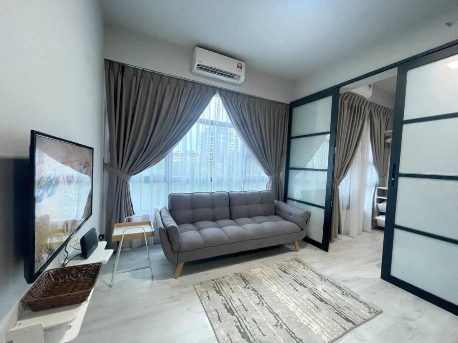 Jesselton Quay,2Br,4-5Pax,Mountain View Apartman Kota Kinabalu Kültér fotó