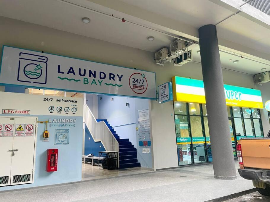 Jesselton Quay,2Br,4-5Pax,Mountain View Apartman Kota Kinabalu Kültér fotó